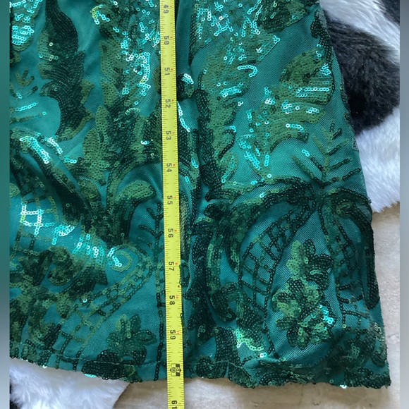 Emerald Green Sequin Off Shoulder Long Sleeve Mermaid Gown. B22 - Picture 14 of 17
